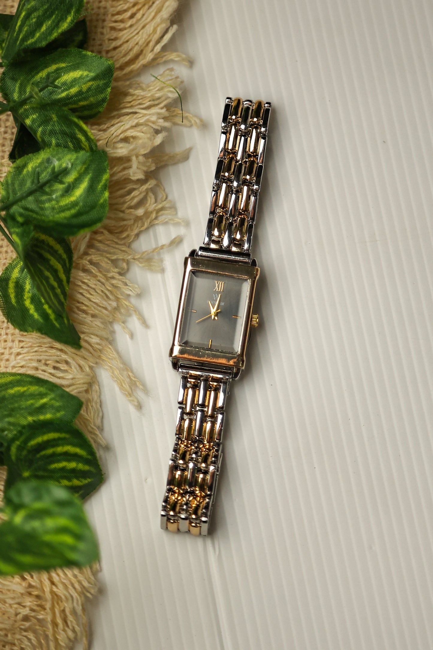 MW Air TwoTone Black Dial