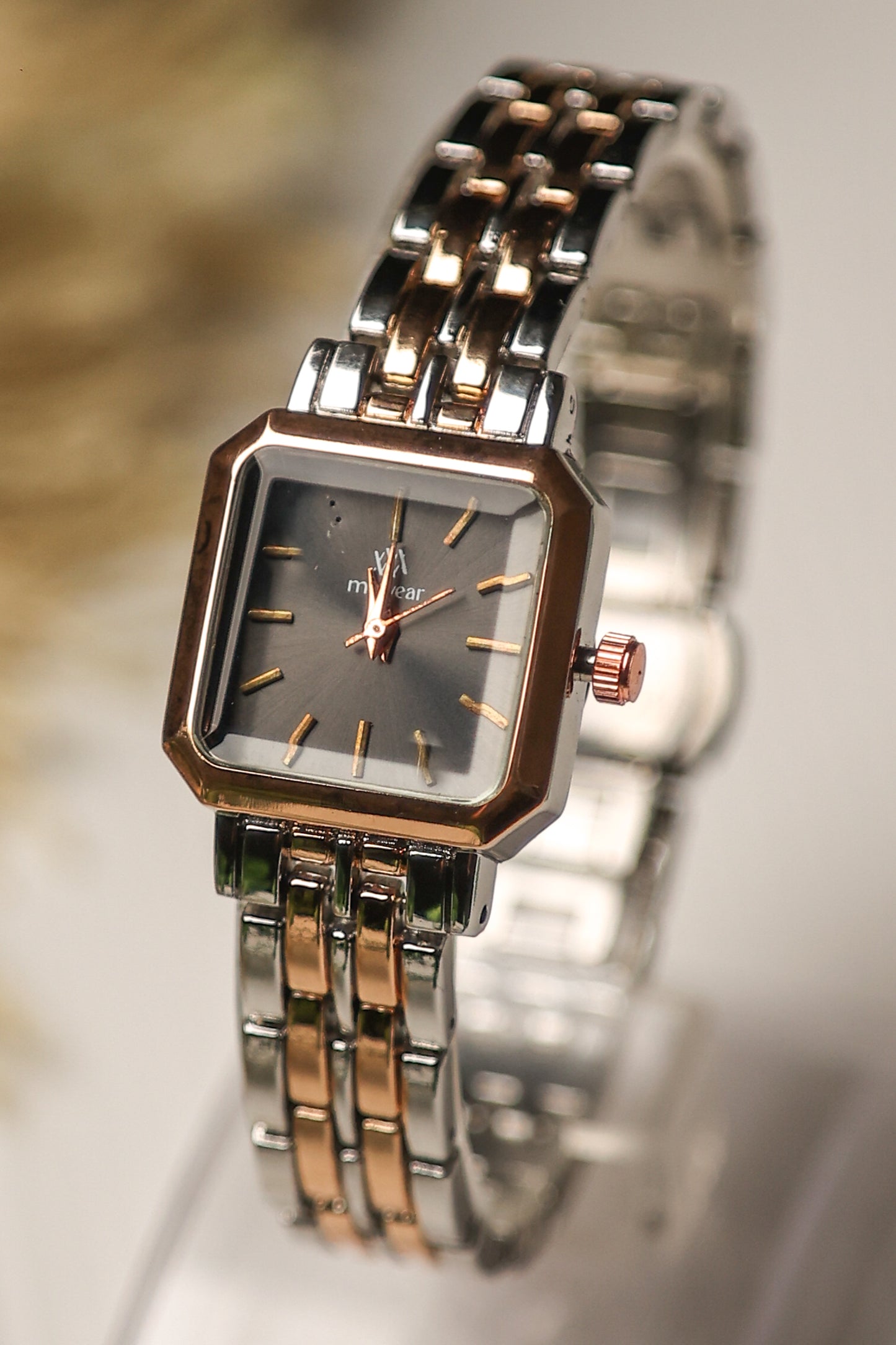 MW Mini Twotone Black Dial