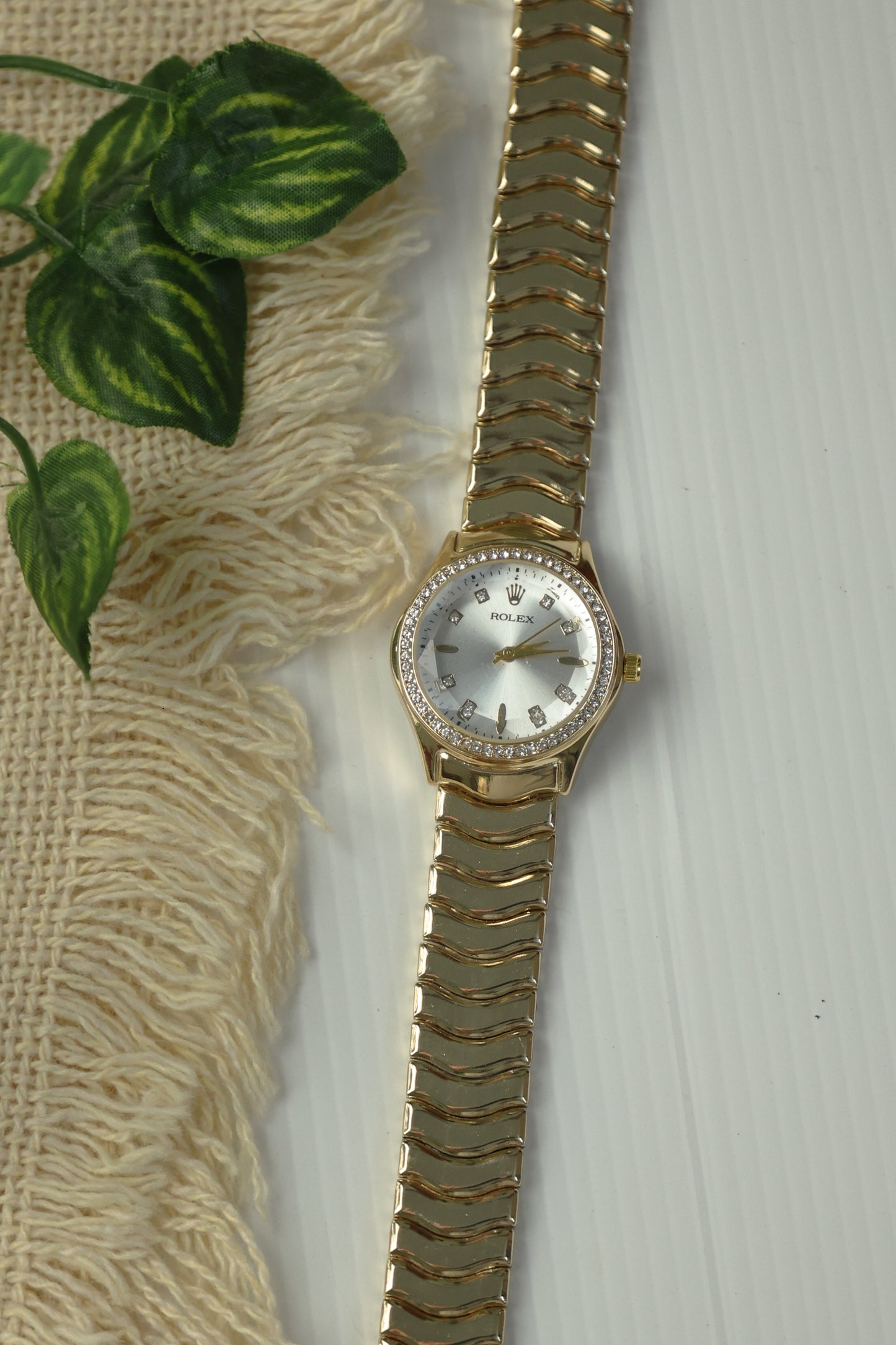 Rolex Wave Gold