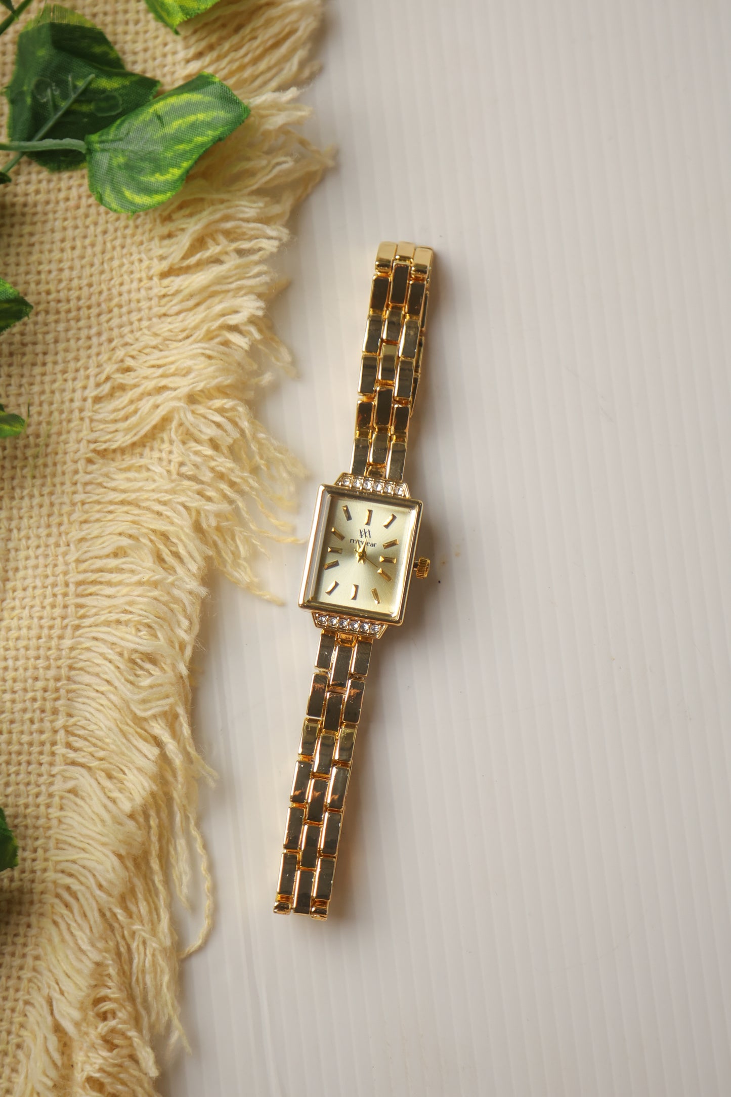 MW Square Gold