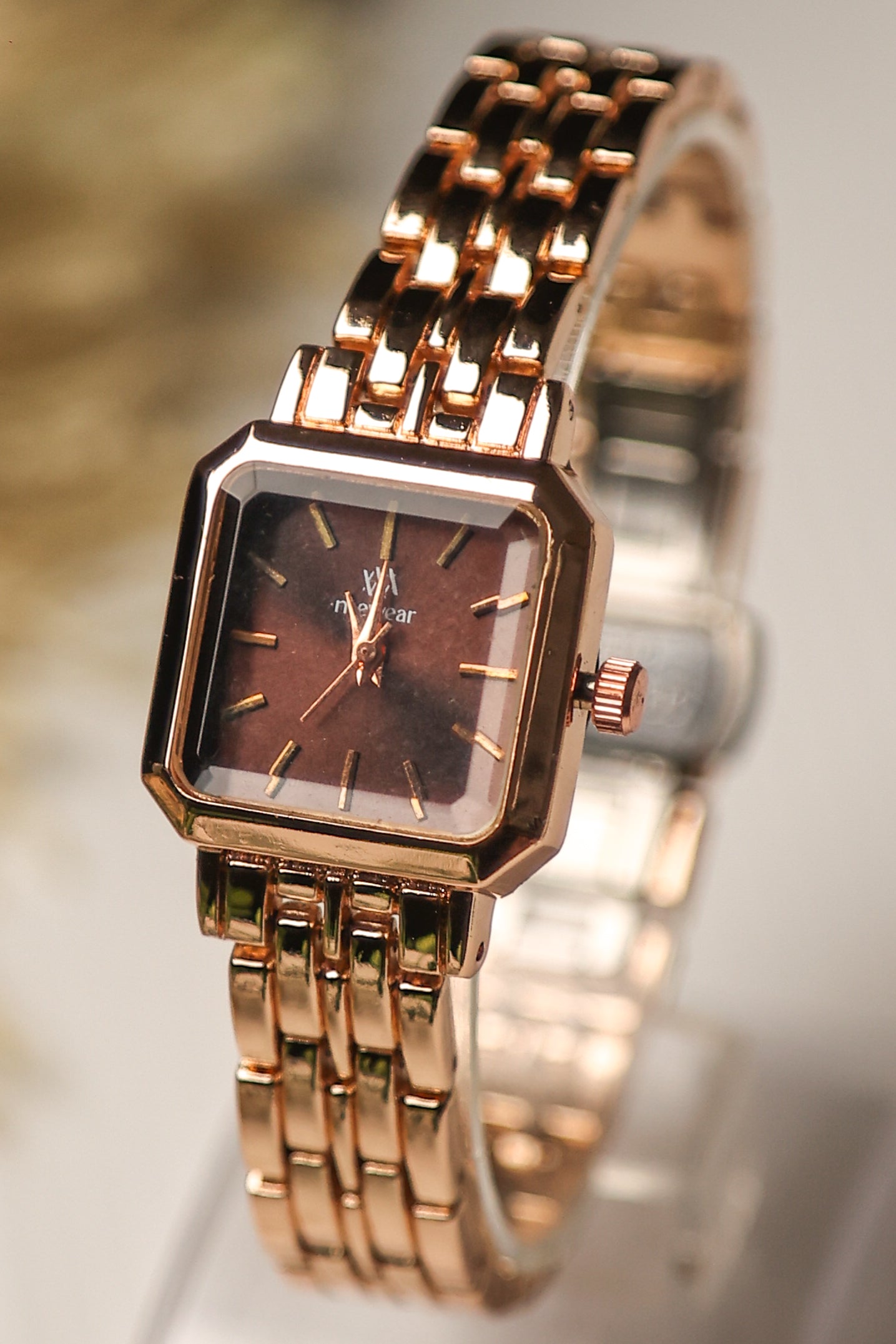 MW Mini Square Bruno Dial