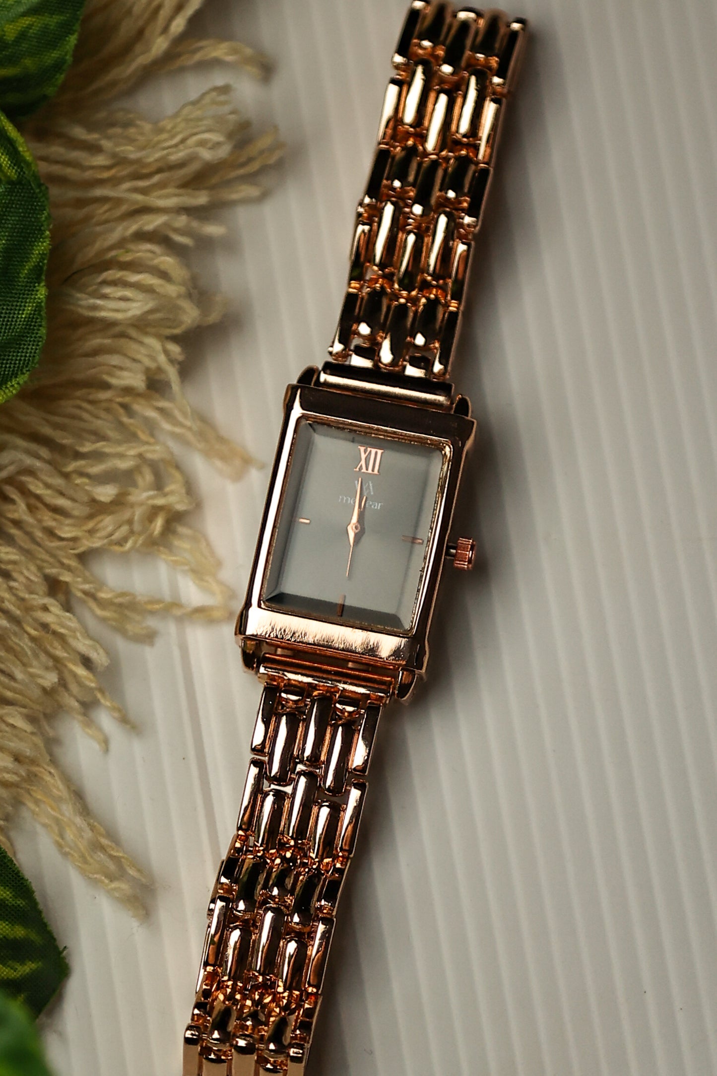 MW Air Rose Black Dial