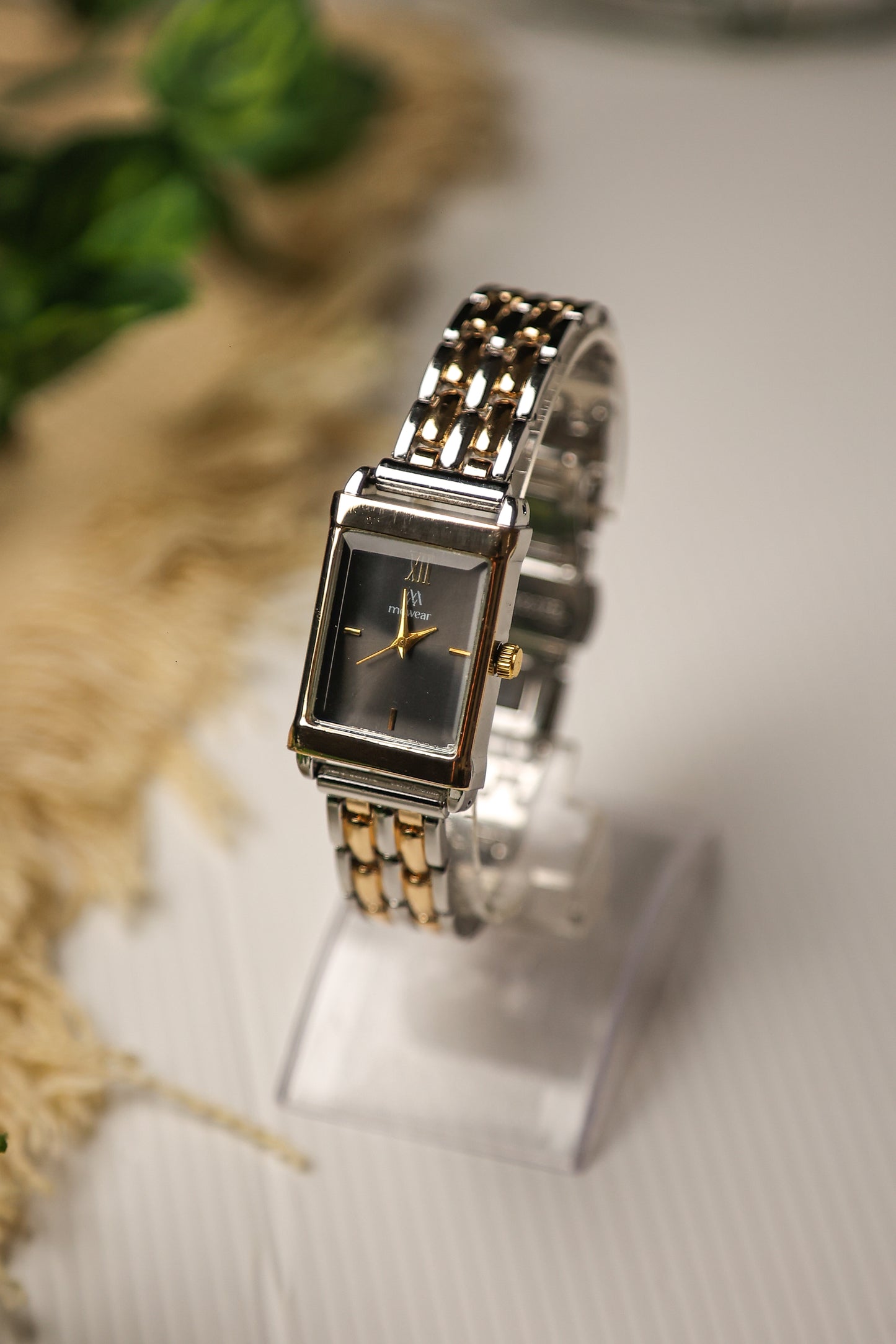 MW Air TwoTone Black Dial