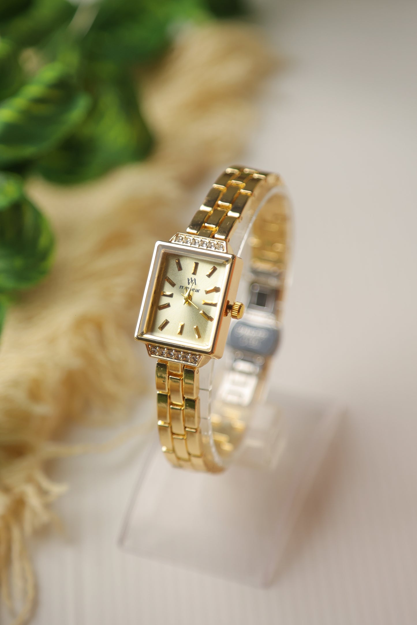 MW Square Gold