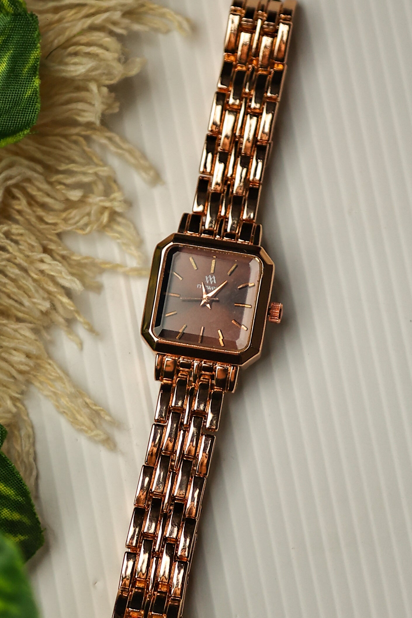 MW Mini Square Bruno Dial