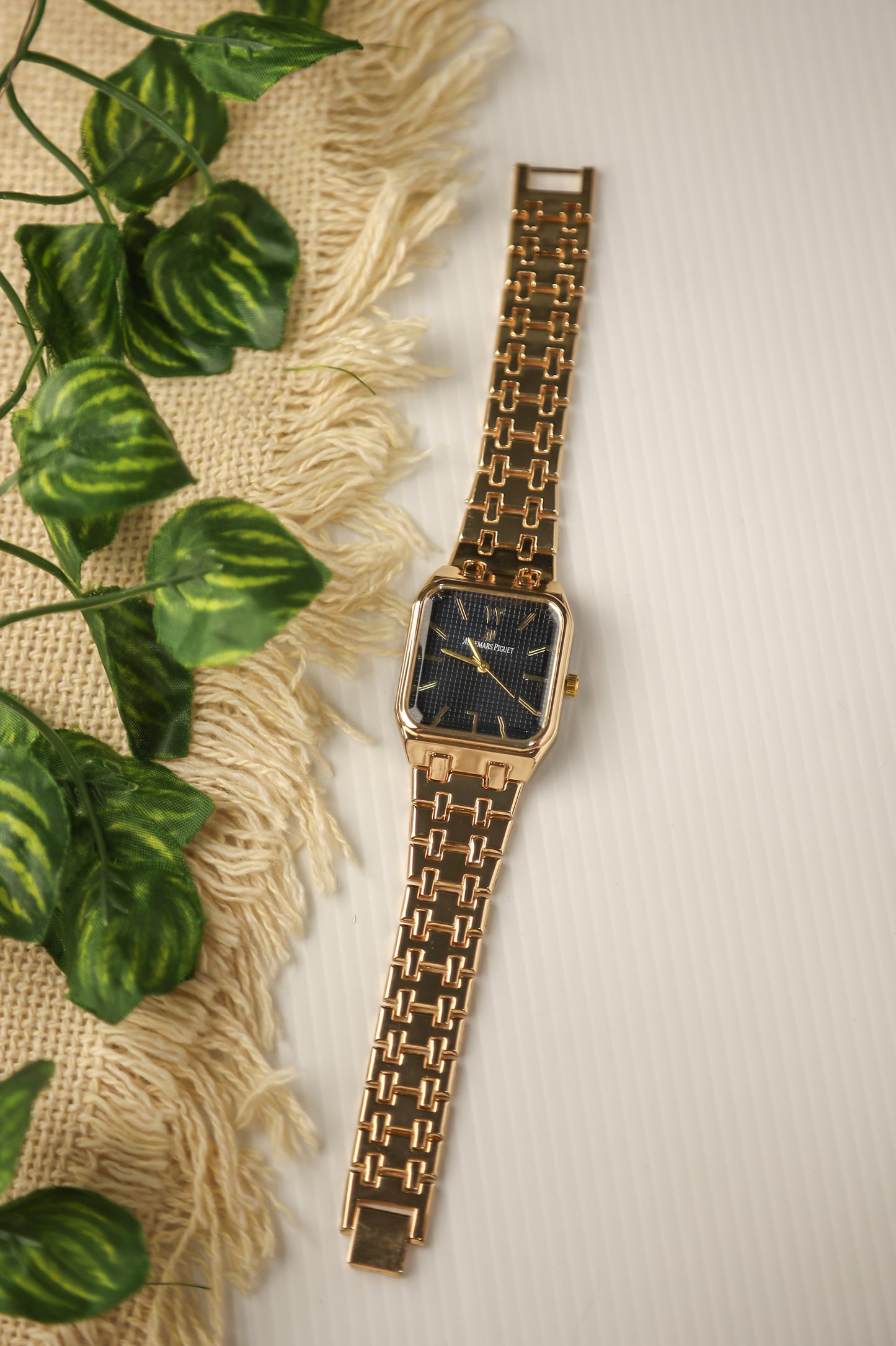 AP Roman Gold Black Dial