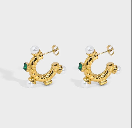 Pearl Green Earring