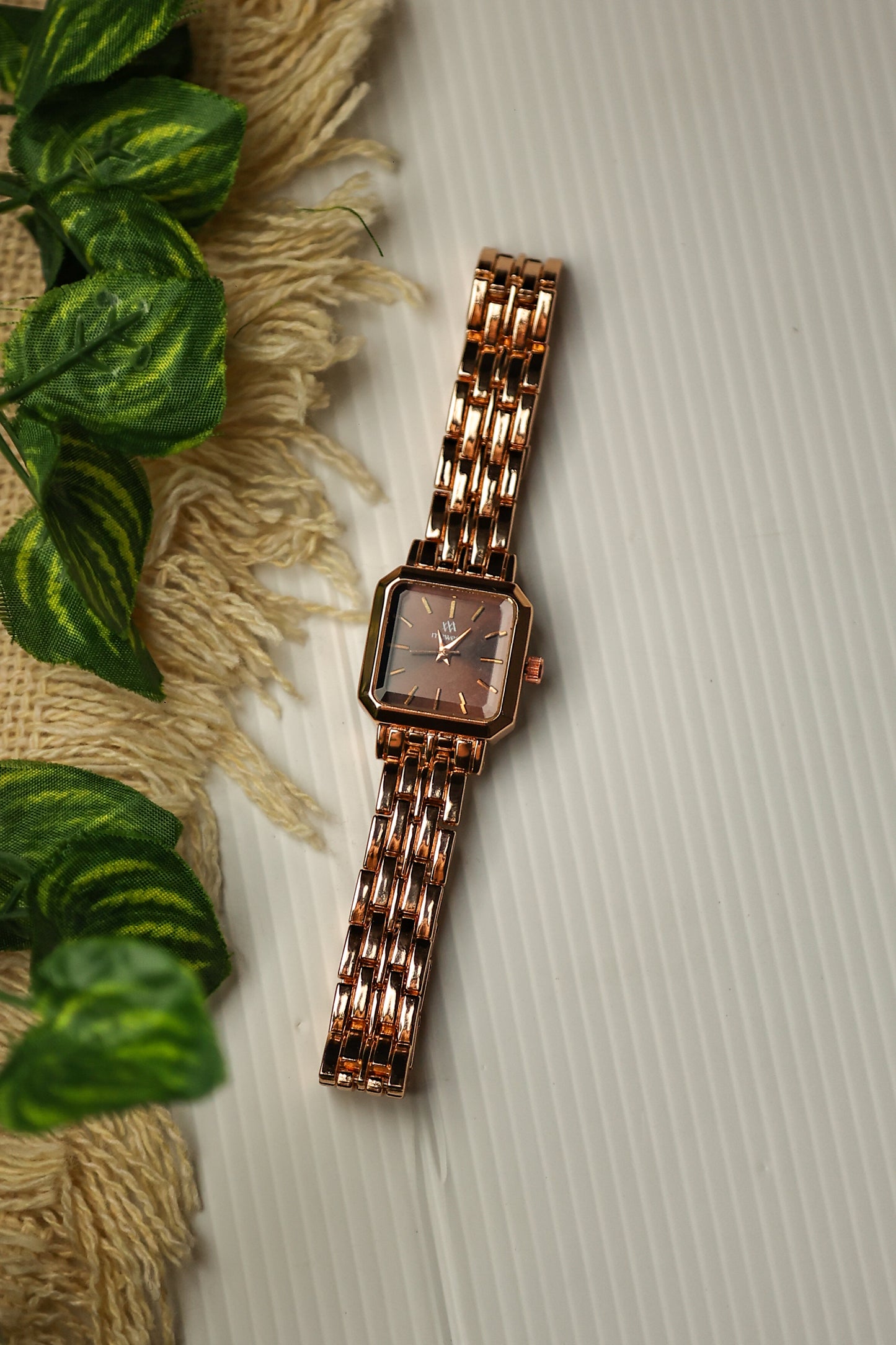 MW Mini Square Bruno Dial