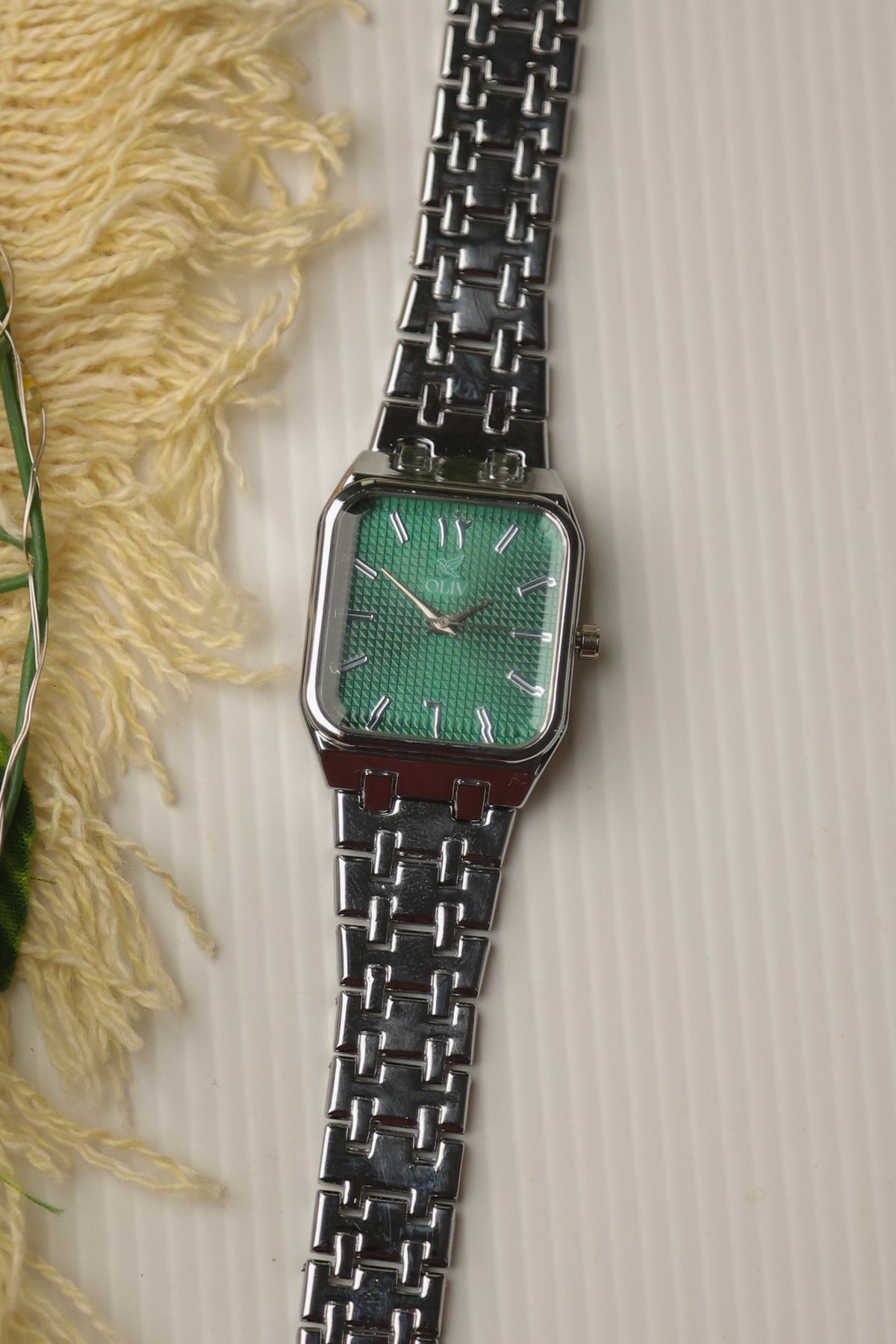 OLIV Roman Silver (Green Dial)