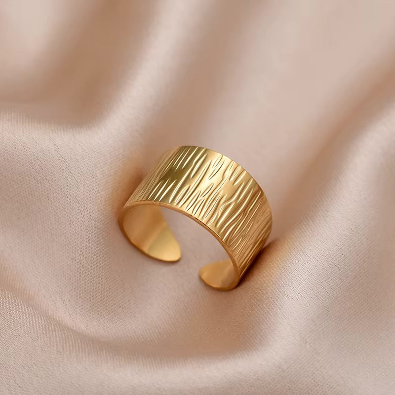 Lined Ring Adjustable