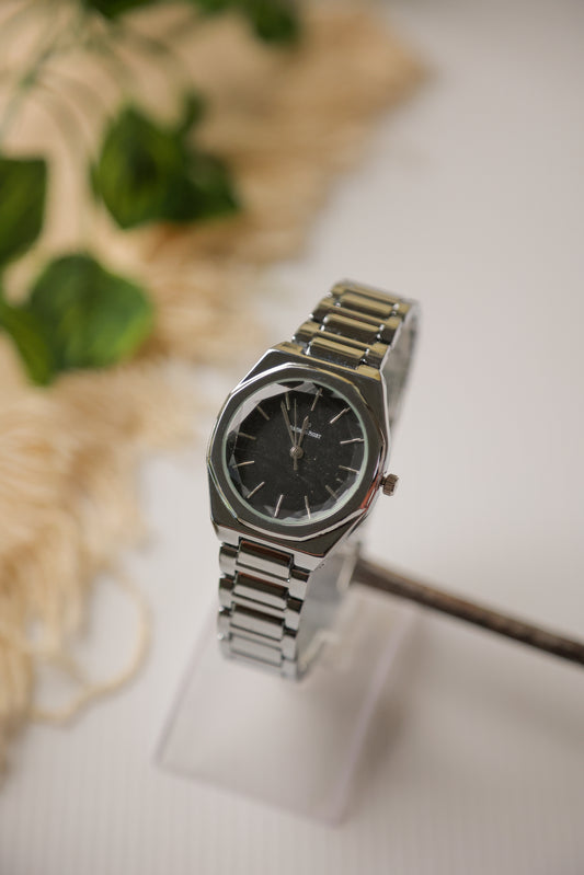 AP Max Silver Black