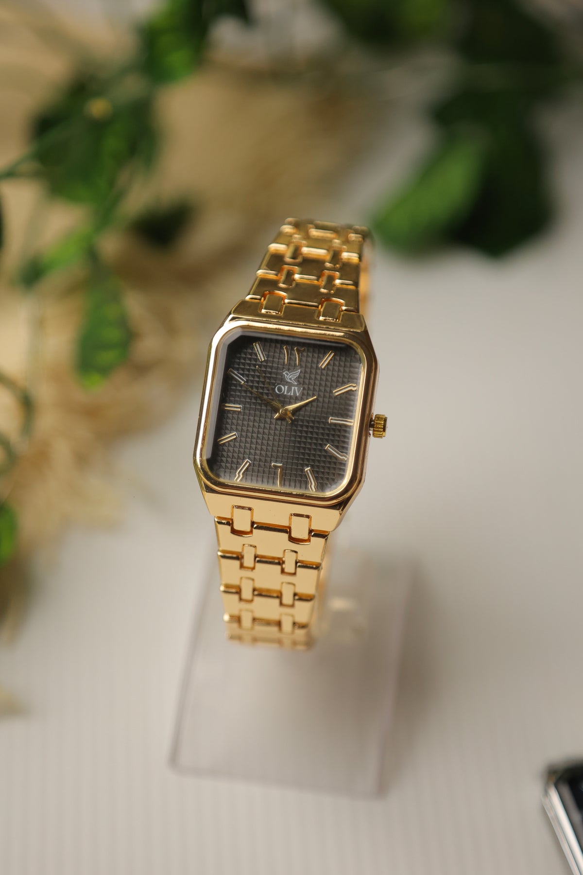 Oliv Roman Gold Black Dial