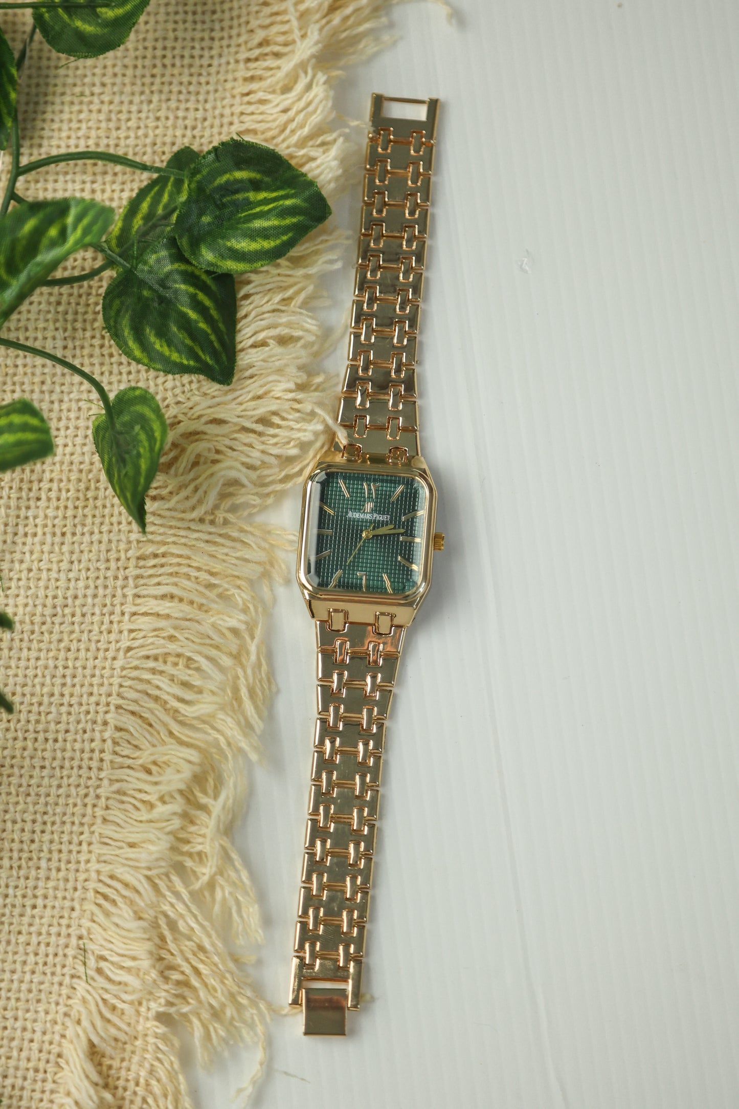 AP Roman Green Dial