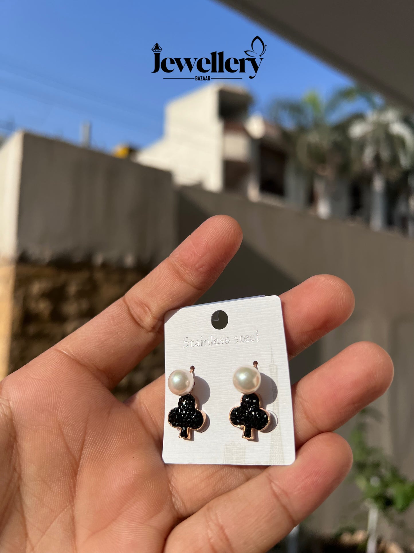 Pearl & Spade Earrings ( Black )