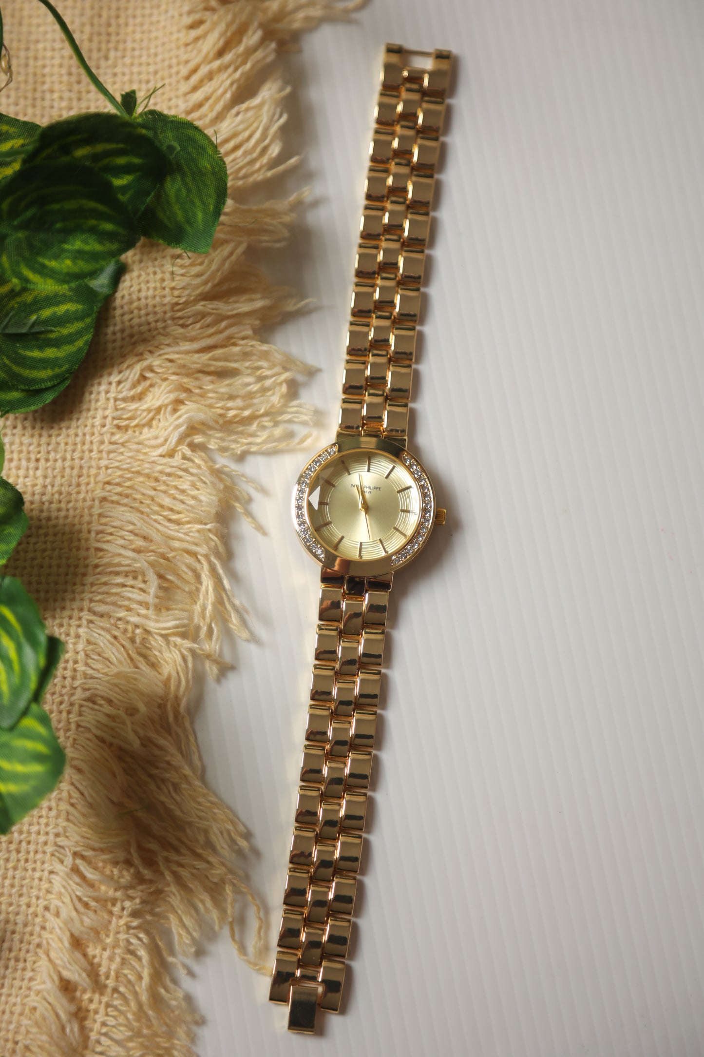 Patek Philippe Gold Round