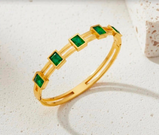 Hollow Green Bangle