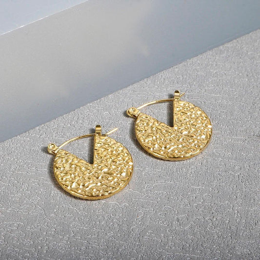 V Round Earring