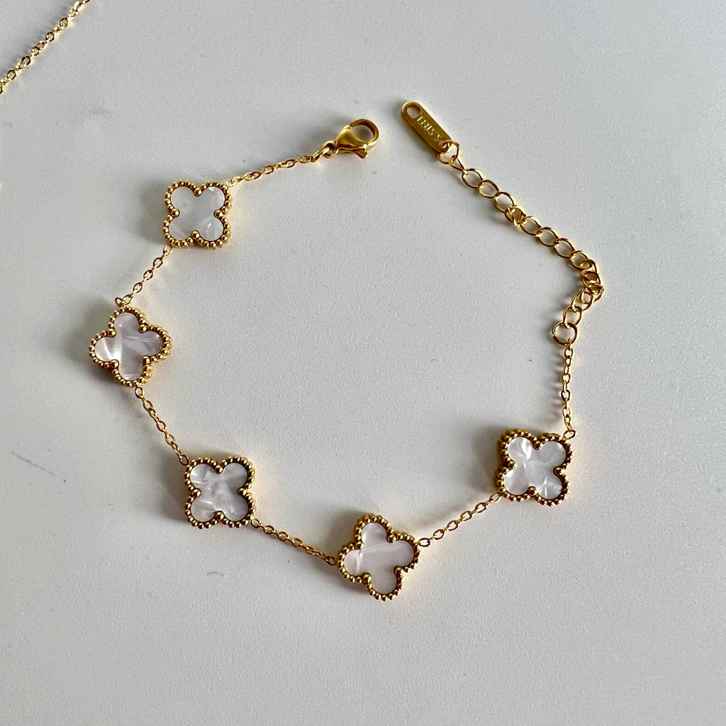 White Clover Jewellery Set